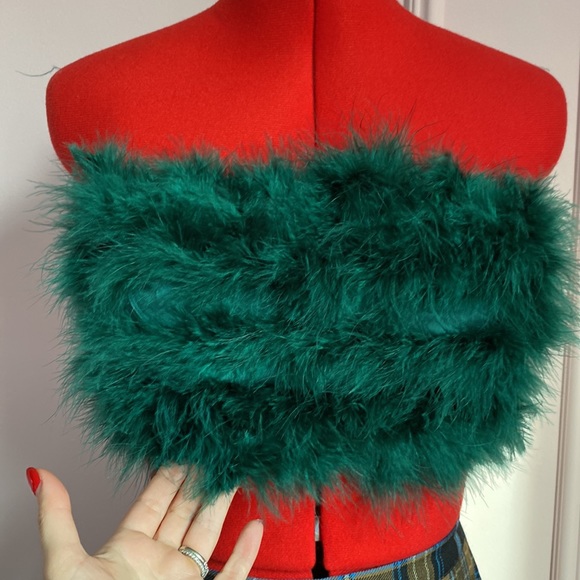 PrettyLittleThing Green Feather Bandeau Top, Zipper Closure, Cropped (US 6) - Picture 6 of 11